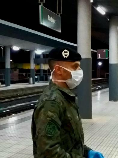 La Unidad Militar de Emergencias controla puntos críticos y vigila zonas de Badajoz