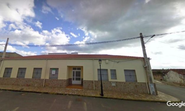 La Brigada Extremadura XI desinfecta la residencia de Villa del Campo tras dos positivos por COVID y un caso sospechoso