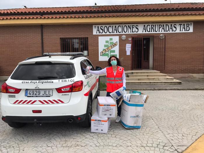 Asaja Extremadura dona material de protección contra el coronavirus para los hospitales