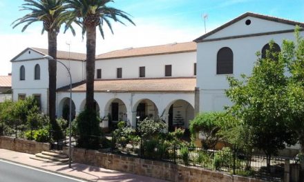 Trasladan a 21 mayores de Valencia de Alcántara a un albergue para evitar más contagios por coronavirus