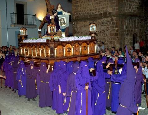 Semana Santa en Acebo: ni procesiones, ni trompetas, ni tambores. Recogimiento y fé a través de la megafonía
