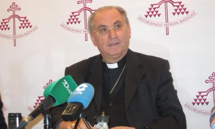 El arzobispo de Mérida-Badajoz invita a sus sacerdotes a donar su sueldo a quienes sufren la pandemia