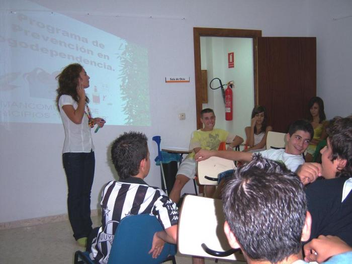 El Ayuntamiento de Malpartida de Cáceres ha organizado un ciclo de charlas para los jóvenes