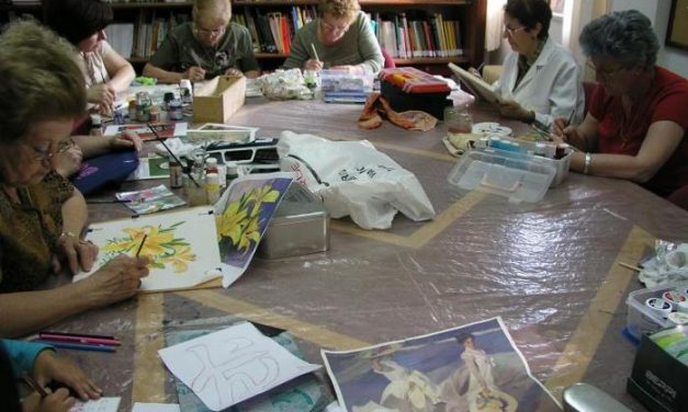 El Ayuntamiento de Coria impartirá un taller de pintura en tela a partir del próximo día 1 de octubre