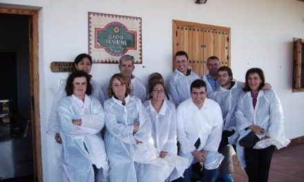 Queso de la Serena estrecha su colaboración con el Instituto de Formación Agraria de Andalucía