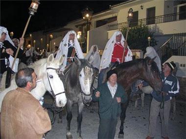 Cerca de 300 jinetes celebrarán el domingo la fiesta de La Encamisá en Torrejoncillo
