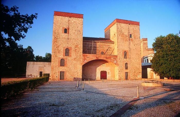 Las terracotas romanas abren el último trimestre de conferencias del museo arqueológico de Badajoz