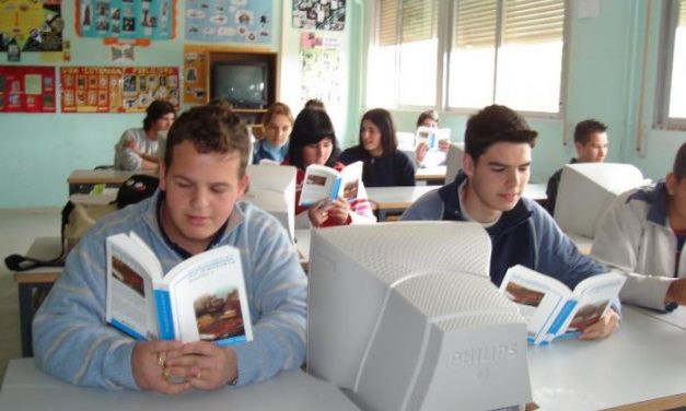 Tres alumnos de el colegio El Tomillar de Badajoz se acercan al mundo laboral con un programa educativo