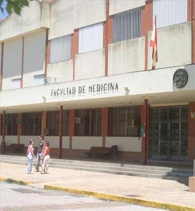 Badajoz cede a la Universidad de Extremadura dos parcelas para la nueva Facultad de Medicina y un parking