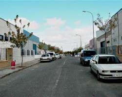 Empresas del polígono industrial  Las Arenas de Malpartida critican la tardanza para tener línea fija