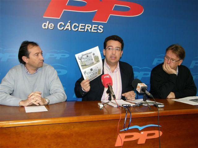 El Partido Popular suspende cautelarmente de militancia a los concejales placentinos, García Pintor y Sánchez