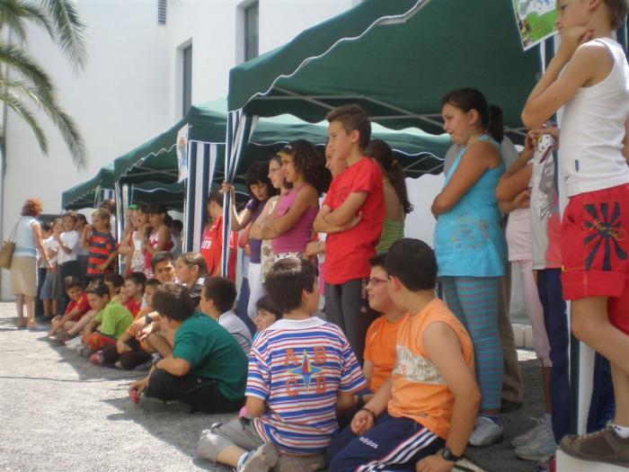 Zaragata finaliza su programa «Maletas viajeras» con los alumnos de los colegios de Miajadas y de la comarca