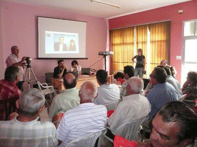 Fernández Vara inaugura mediante videoconferencia el aula de nuevas tecnologías del PSOE de Moraleja