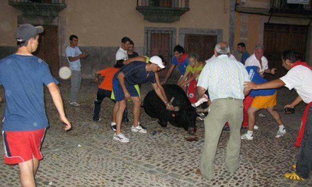 La organización de San Juan estudia evitar que el toro se desangre en las calles de Coria tras su muerte