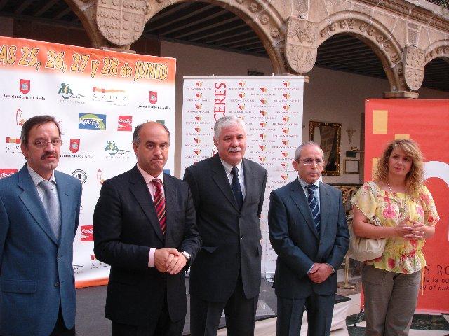 La Diputación de Cáceres presenta en Ávila la riqueza gastronómica de la provincia como reclamo turístico