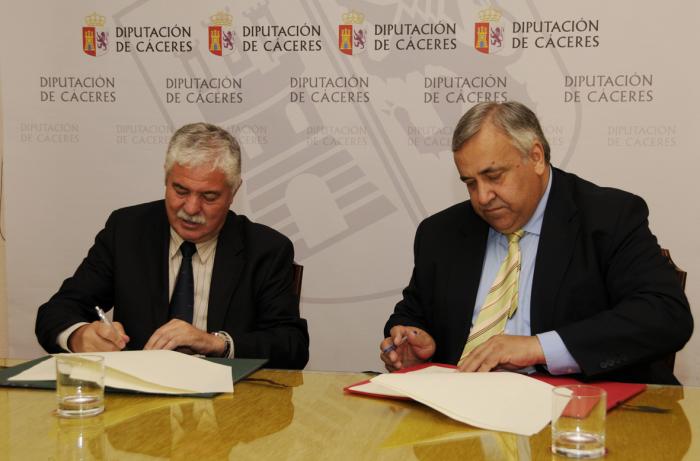La Diputación firma un convenio para el desarrollo de actividades y asistencia técnica en temas europeos