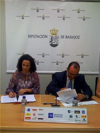 La Junta y la Diputación de Badajoz firman convenios para desarrollar políticas activas de empleo