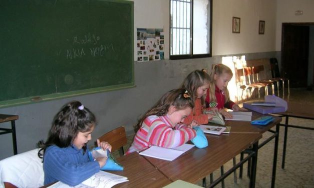 Nueve niños son admitidos en un colegio de Badajoz tras las «irregularidades» de algunos padres de alumnos