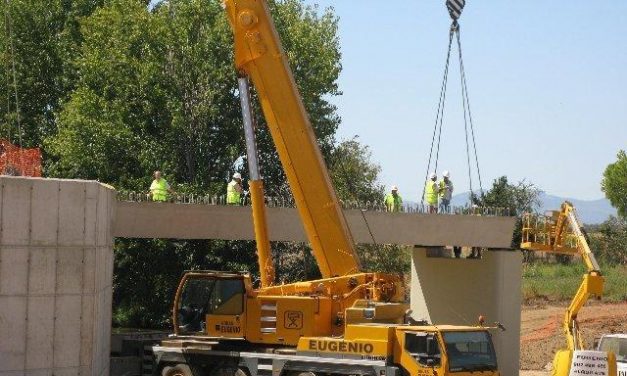 El PSOE de Moraleja pide al pleno que se empleen los 25 trabajadores comprometidos en la construcción del puente