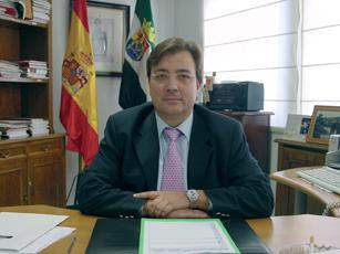 Fernández Vara se muestra a favor de que el presidente de la Junta sea el secretario general del PSOE