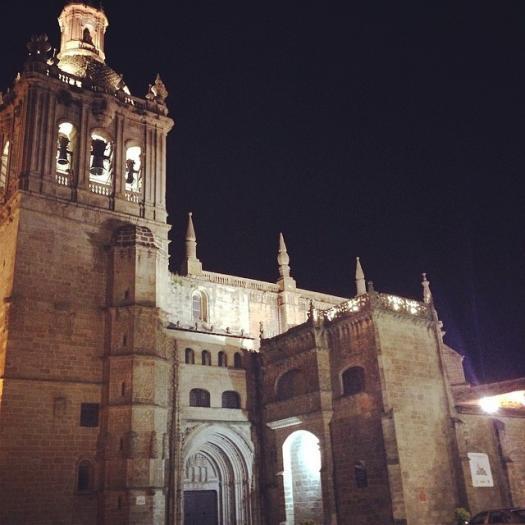 Templarios, artistas, nobles caballeros y audaces descubridores dejaron su impronta en las ciudades de Coria, Trujillo, Jerez de los Caballeros, Llerena y Zafra