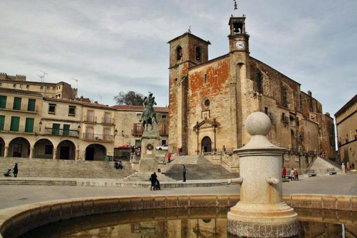 Templarios, artistas, nobles caballeros y audaces descubridores dejaron su impronta en las ciudades de Coria, Trujillo, Jerez de los Caballeros, Llerena y Zafra
