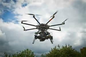 EL Gobierno de Extremadura impulsará el primer centro de formación de drones para uso agrícola