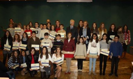 Alumnos extremeños reciben los Premios Extraordinarios de la Consejería de Educación y Cultura