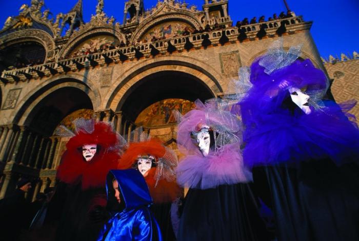 Carnaval de Venecia, el triunfo de don Carnal… sobre la crisis