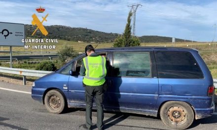 Sorprendido conduciendo sin carnet y durante el Estado de Alarma un varón de 33 años en Torrejoncillo