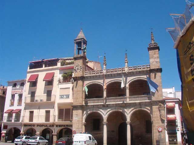 El Ayuntamiento de Plasencia ofrece 33 plazas dentro del Plan de Activación del Empleo Local