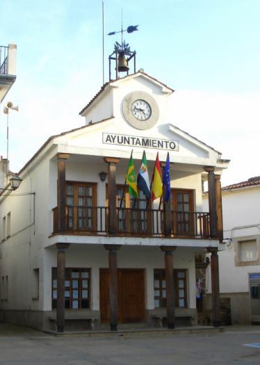 El Ayuntamiento de Cadalso reparte 4.500 euros entre una quincena de empresas locales