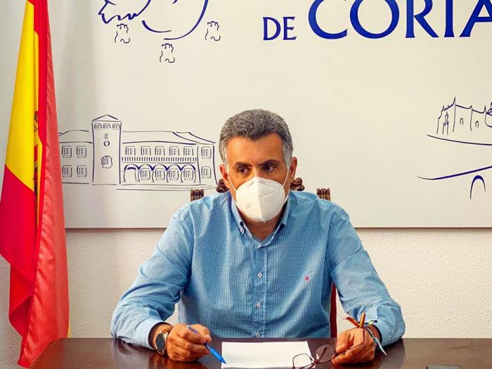 El alcalde de Coria critica que se desconozca cómo ayudarán Junta y Gobierno a los ayuntamientos
