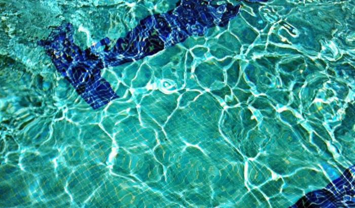 El Colegio de Arquitectos alerta de los riesgos de montar piscinas en terrazas y azoteas sin criterio técnico