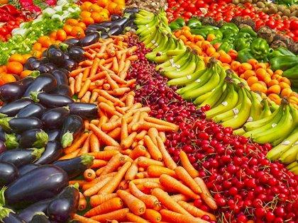 UCE critica que el precio de las verduras y frutas más demandadas es  superior al que cobra el productor