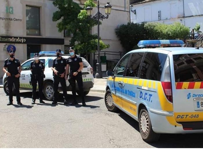 Los cuerpos de la Policía Local de Coria y Moraleja ya tienen un vehículo para control de drogas y alcohol