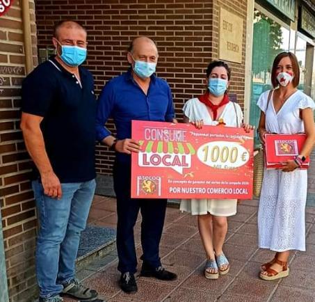 La cauriense Cristina Carretero gana 1.000 euros gracias a la campaña de consumo local de ASECOC