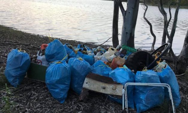 Vecinos de Moraleja denuncian la acumulación de enseres y basura en el pantano de El Borbollón