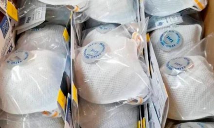 El SES invierte casi 470.000 euros en material sanitario como guantes, mascarillas o mamparas
