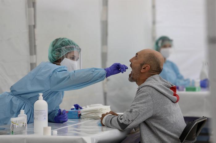 Extremadura registra un nuevo caso positivo por coronavirus y un paciente continúa hospitalizado