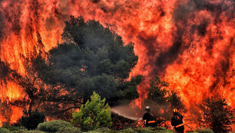 El Infoex ha intervenido en 31 incendios forestales en la última semana y pide «no bajar la guardia»