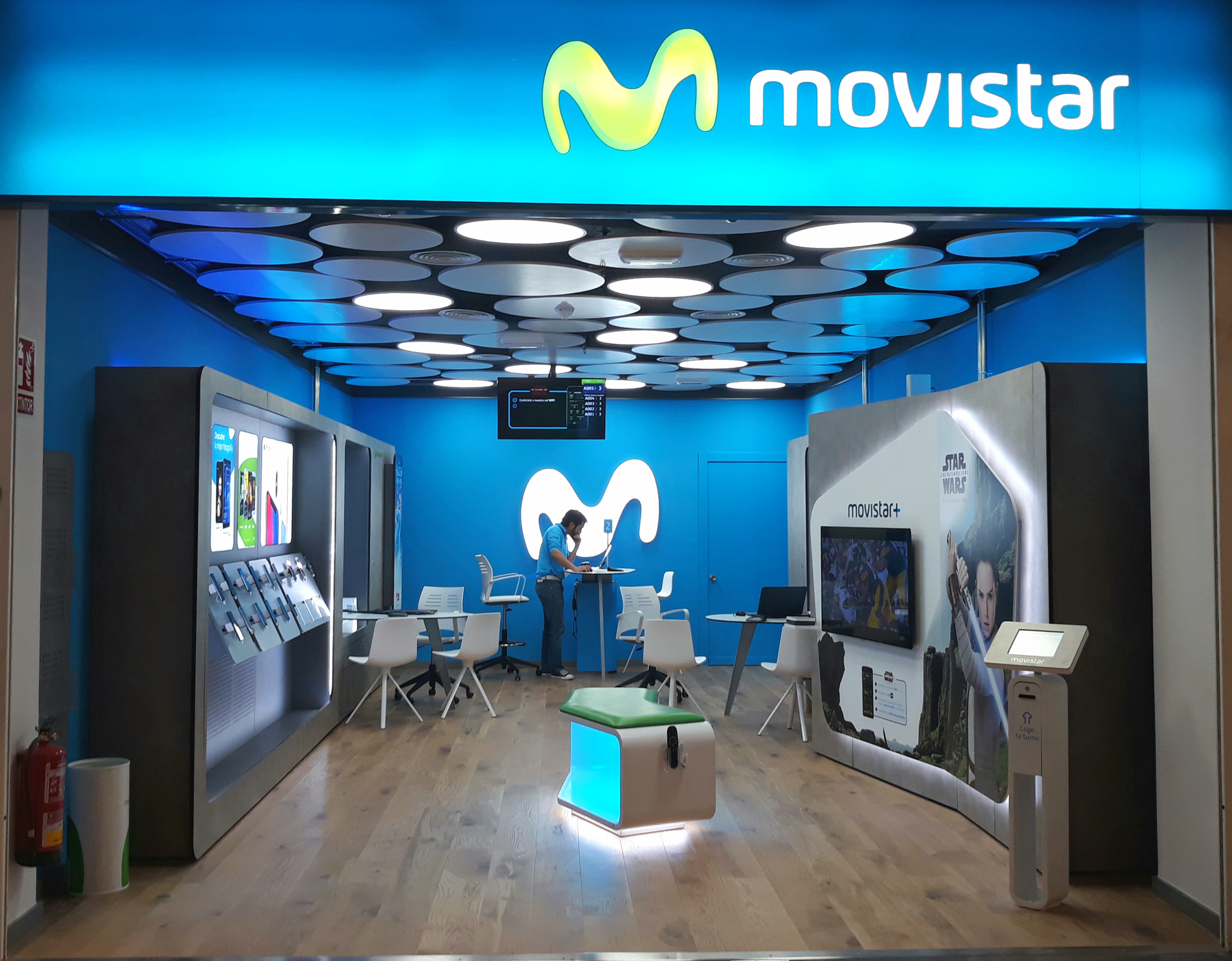 Aenor certifica tiendas Movistar de Extremadura con un protocolo seguridad frente al Radio Interior