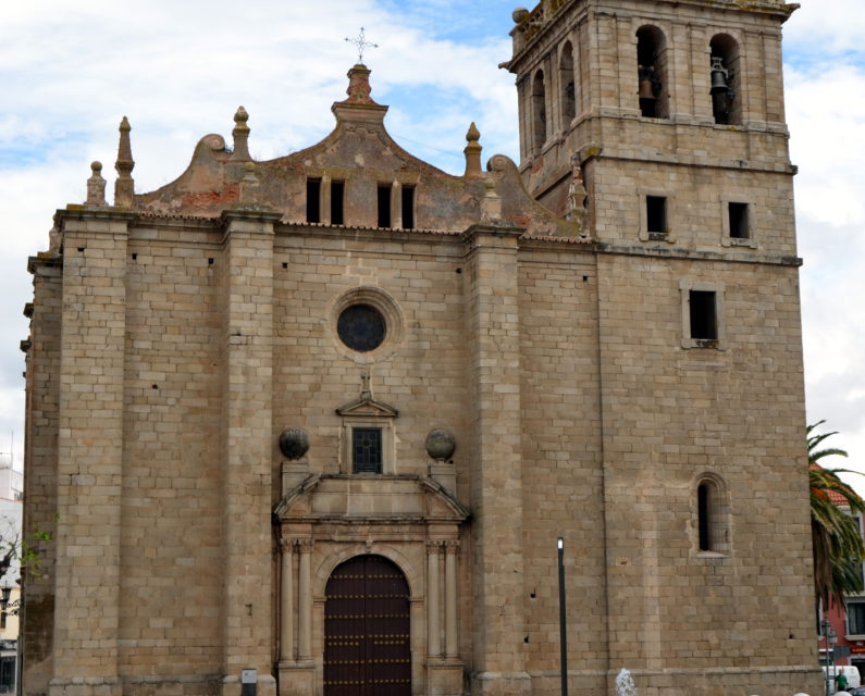 La Junta inicia el expediente para declarar la parroquia de la Asunción de Villanueva como Bien de Interés Cultural