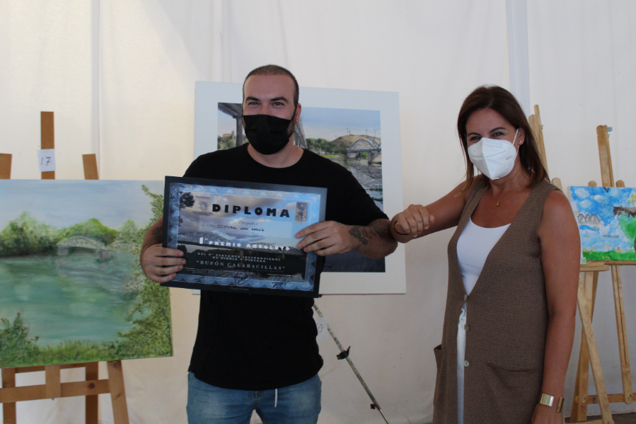 Un malagueño se convierte en el ganador del VIII concurso de dibujo y pintura al aire libre de Coria