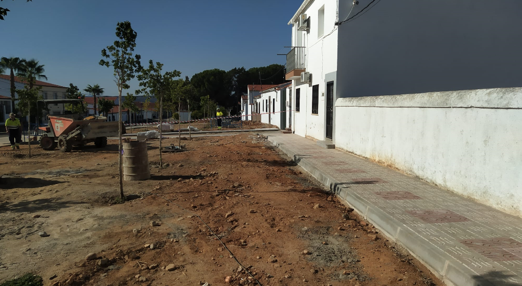 Coria realiza mejoras de pavimentación en ambas pedanías por más de 30.000 euros