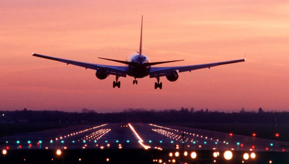 La Junta destinará más de 10 millones de euros para crear un nuevo acceso al aeropuerto de Badajoz