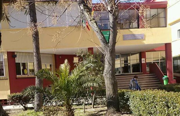El Ayuntamiento de Badajoz asume la desinfección de dos colegios tras dar positivo dos alumnos