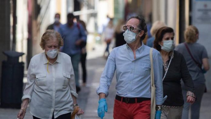 La pandemia no da tregua a Extremadura que suma cinco muertes y llega a los 950 fallecidos
