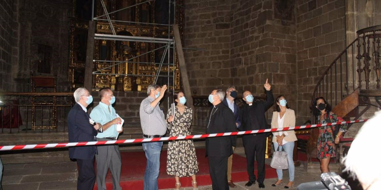 La rehabilitación tras el incendio de la Iglesia de San Martín de Plasencia costará 400.000 euros