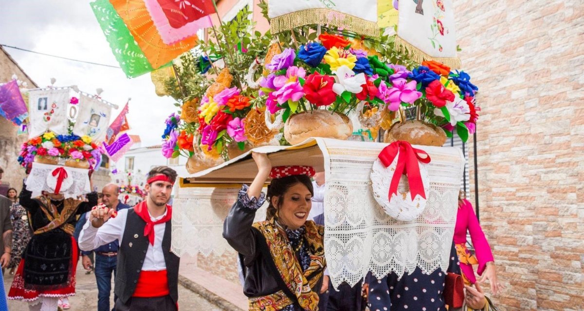 El Museo de Cáceres muestra la riqueza de las fiestas de Albalá, Torre de Santa María y Valdefuentes
